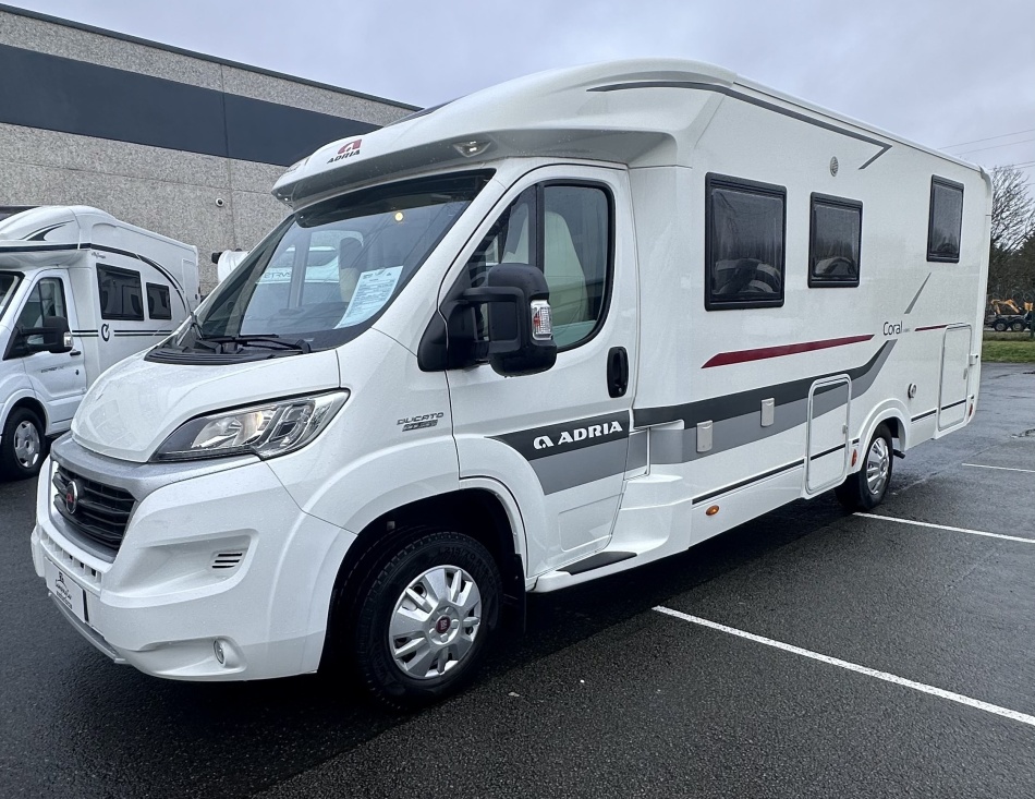 camping car ADRIA CORAL SUPREME 690SC mod&egrave;le 2015