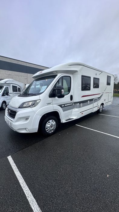 camping car ADRIA CORAL SUPREME 690SC mod&egrave;le 2015
