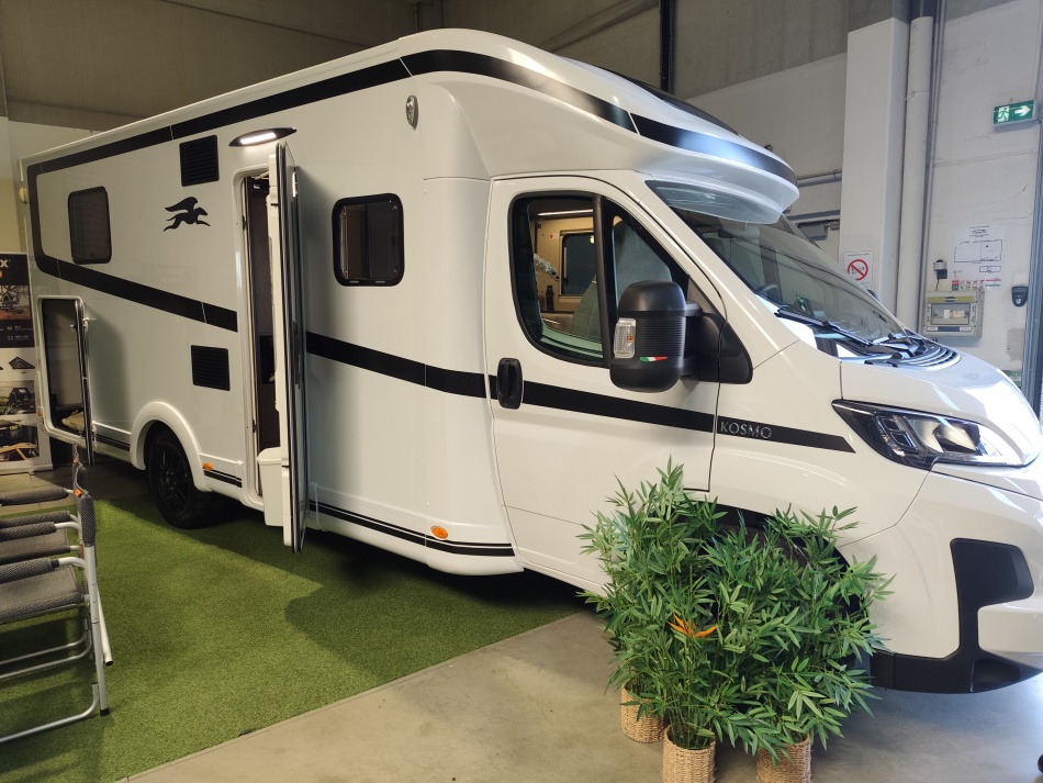 camping car LAIKA L 412 DS mod&egrave;le 2025